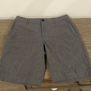 RSQ size 30 mid length hybrid above the knee shorts - like new